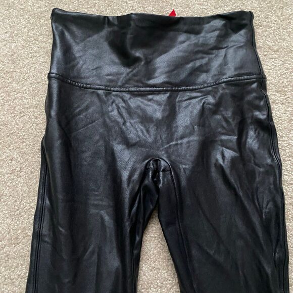 SPANX Black Faux Leather Coated Compression Legging Size Medium - Picture 5 of 12